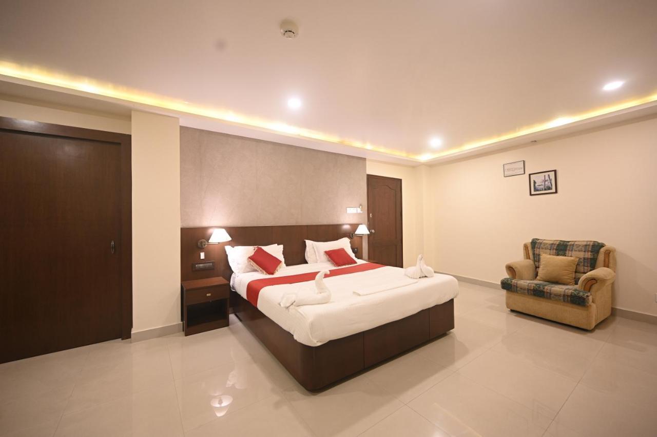 Hotel Bhagavath Gardens Chengannur Eksteriør bilde