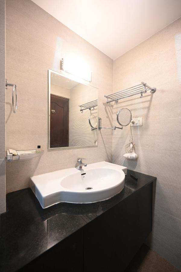 Hotel Bhagavath Gardens Chengannur Eksteriør bilde